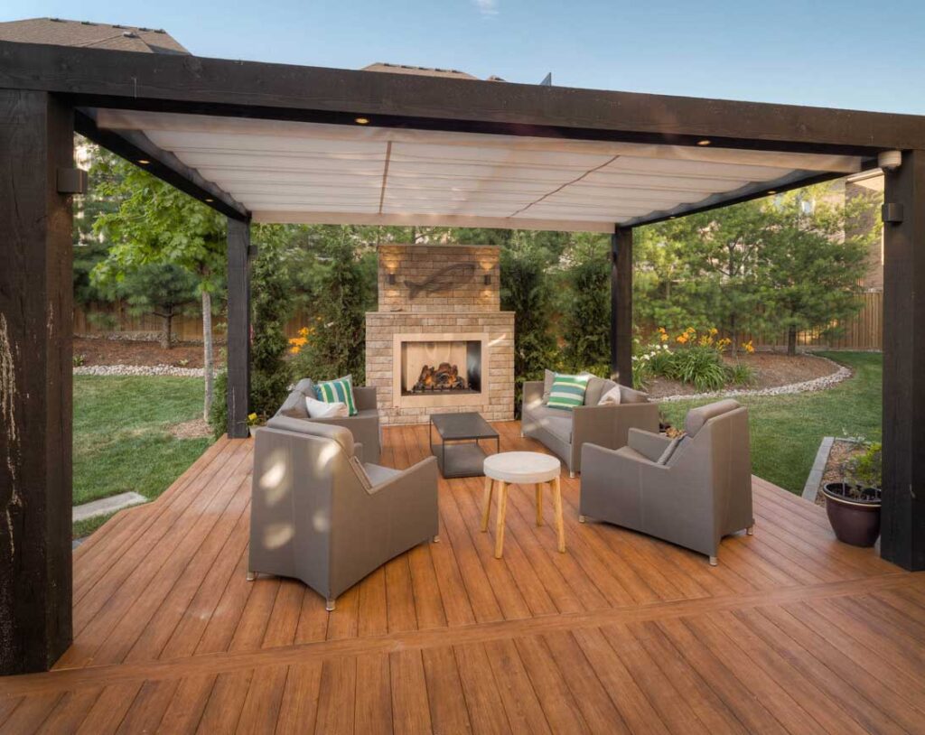 retractable awning pergola